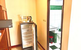 Lewiinski'S Hotel